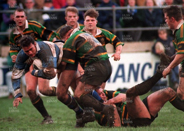 250295 - Bath v Northampton - Pilkington Cup Quarter Final - Ben Clarke of Bath is tackled 