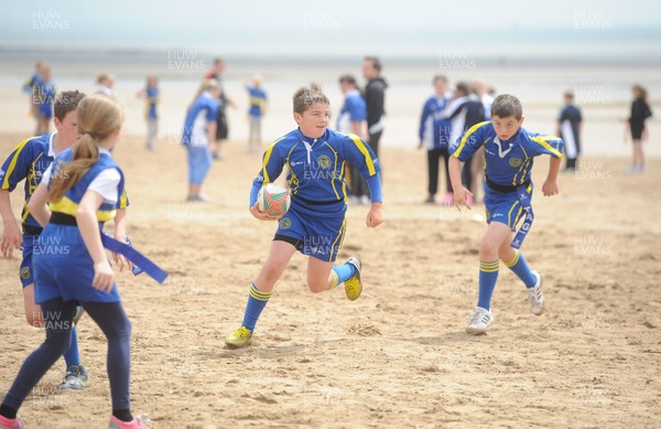 210613 - Ospreys -Tag rugby, Swansea beach