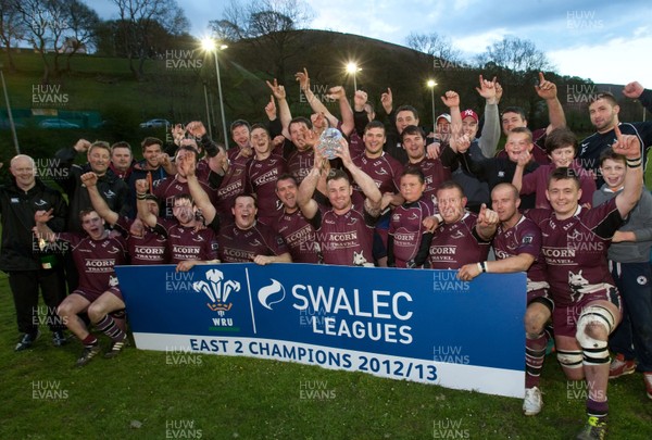 160513 - Bedlinog v Tylorstown, SWALEC League 2 East - Bedlinog celebrate winning League 2 East