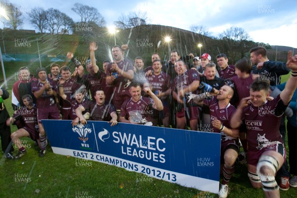 160513 - Bedlinog v Tylorstown, SWALEC League 2 East - Bedlinog celebrate winning League 2 East