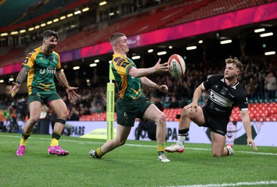 120426 - Bedwas v Bridgend Athletic - Mens Championship Cup Final - McKenzie Grey of Bridgend scores a try