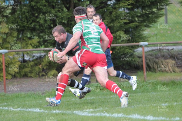 270413 - Bedwas v Llandovery - Welsh Premiership - Deri Travis scores Bedwas' second try 