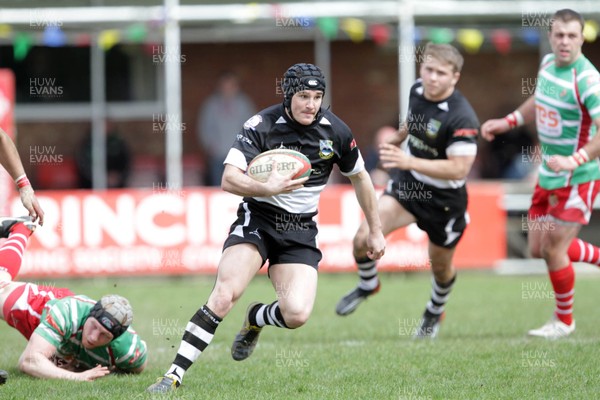 270413 - Bedwas v Llandovery - Welsh Premiership - Rory Budina of Bedwas makes a break 