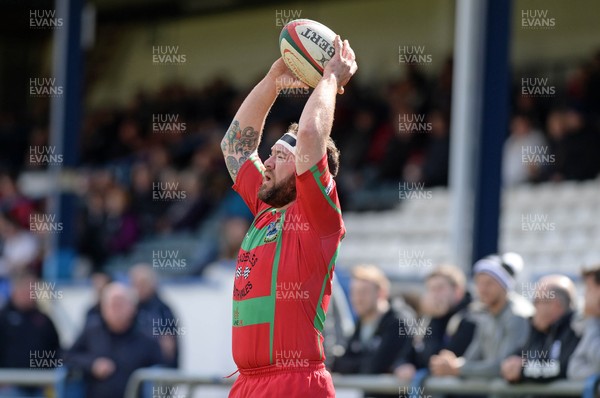 090416 Bedwas v Pontypridd - Fosters Cup Final Richard Wilkes ready for a Bedwas line-out