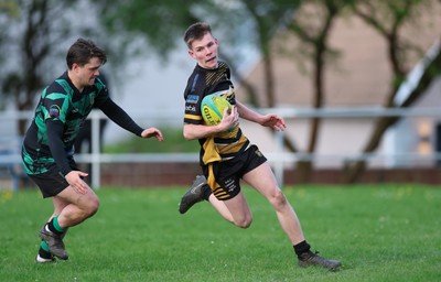 220426 Bedwellty v Deri, Admiral National League 4 East - Kristan Davies of Deri races in to score try
