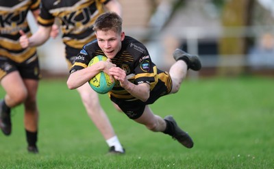 220426 Bedwellty v Deri, Admiral National League 4 East - Kristan Davies of Deri races in to score try