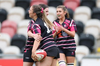 020526 - Belles v Chargers, U18s Girls Plate Final - Belles take on Chargers, green kit, during the U18s Girls Plate Final