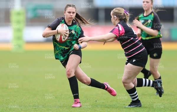 020526 - Belles v Chargers, U18s Girls Plate Final - Belles take on Chargers, green kit, during the U18s Girls Plate Final