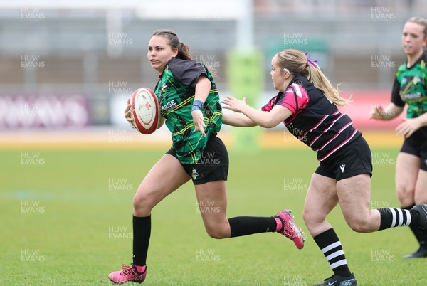 020526 - Belles v Chargers, U18s Girls Plate Final - Belles take on Chargers, green kit, during the U18s Girls Plate Final
