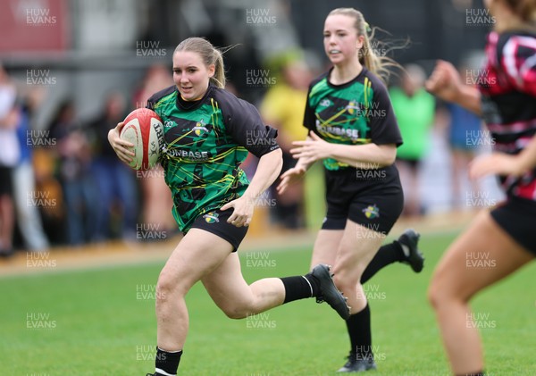 020526 - Belles v Chargers, U18s Girls Plate Final - Belles take on Chargers, green kit, during the U18s Girls Plate Final