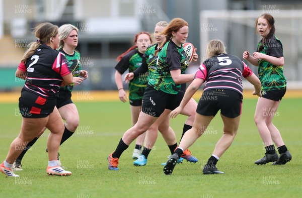 020526 - Belles v Chargers, U18s Girls Plate Final - Belles take on Chargers, green kit, during the U18s Girls Plate Final