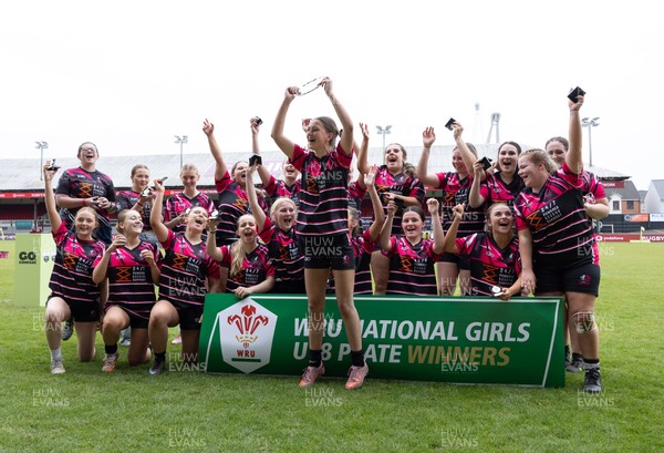 020526 - Belles v Chargers, U18s Girls Plate Final - Belles celebrate after winning the U18s Girl Plate Final