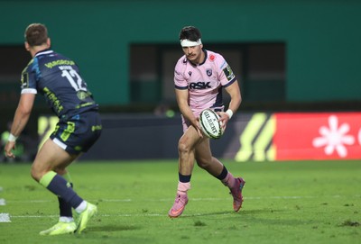 040426 - Benetton Rugby v Cardiff Rugby - EPCR Challenge Cup Round of 16 - Elijah Evans of Cardiff 