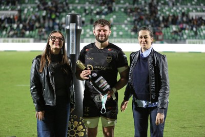 250926 - Benetton Rugby v Dragons RFC - United Rugby Championship - Player of the match Thomas Young of Dragons 