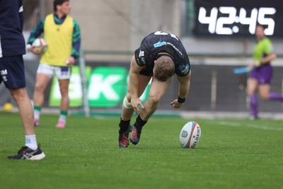 210326 - Benetton Rugby v Ospreys - United Rugby Championship - Keiran Williams of Ospreys scores a try
