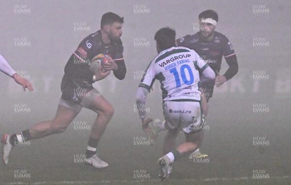 300126 - Benetton Rugby v Scarlets, United Rugby Championship - Tomi Lewis of Scarlets attacks