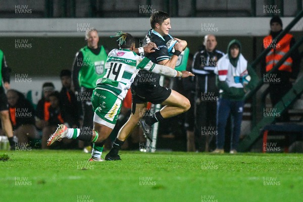 021223 - Benetton v Ospreys - United Rugby Championship - Max Nagy of Ospreys is tackled by Paolo Odogwu of Benetton 