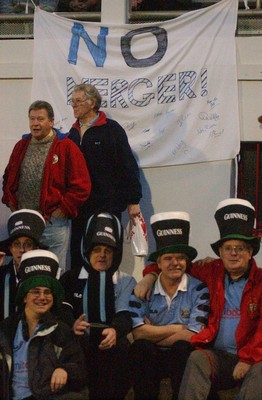 100104  Biarritz v Cardiff Blues  Cardiff fans air their feelings  