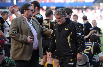 10.04.10 - Biarritz v Ospreys - Heineken Cup Quarter Final - Ospreys' director Mike Cuddy(L) and director of coaching Scott Johnson look dejected at the end of the game. 