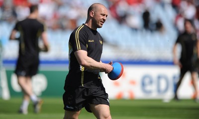 10.04.10 - Biarritz v Ospreys - Heineken Cup Quarter Final - Conditioning coach Mark Bennett 