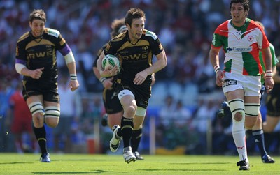 10.04.10 - Biarritz v Ospreys - Heineken Cup Quarter Final - Andrew Bishop of Ospreys 