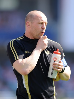 10.04.10 - Biarritz v Ospreys - Heineken Cup Quarter Final - Conditioning coach Mark Bennett. 