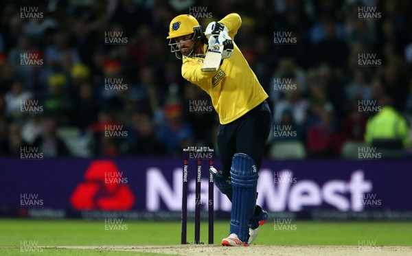 020917 - Birmingham Bears v Notts Outlaws - NatWest T20 Blast Final - Colin de Grandhomme of Birmingham batting