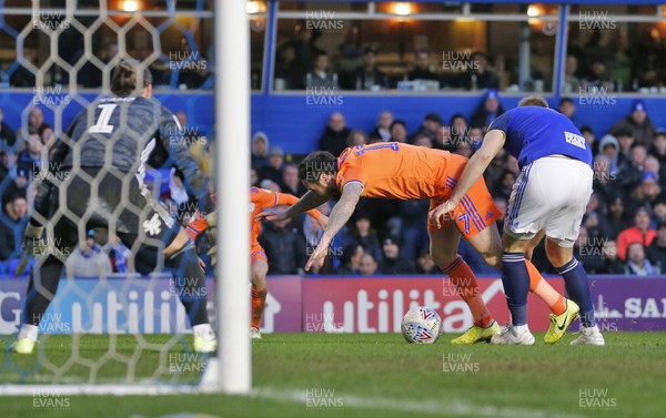 180120 - Birmingham City v Cardiff City - Sky Bet Championship - Lee Tomlin of Cardiff is tripped by Marc Roberts of Birmingham City Penalty appeal but not given