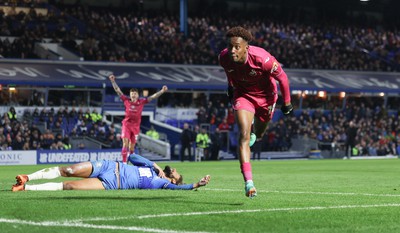 130124 - Birmingham City v Swansea City, EFL Sky Bet Championship - Jamal Lowe of Swansea City celebrates after he scores Swansea’s second goal