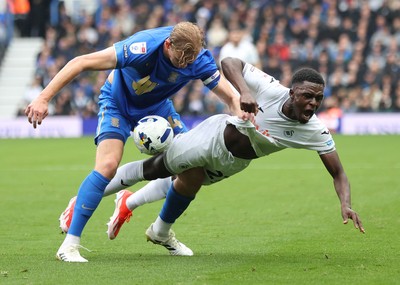 200925 - Birmingham City v Swansea City - Sky Bet Championship - Zeidane Inoussa of Swansea and Christoph Klarer of Birmingham