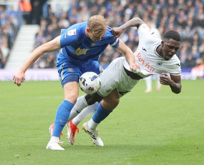 200925 - Birmingham City v Swansea City - Sky Bet Championship - Zeidane Inoussa of Swansea and Christoph Klarer of Birmingham