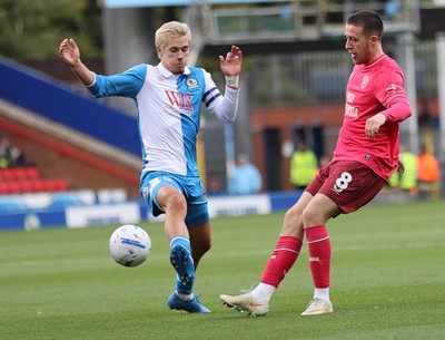 101026 - Blackburn Rovers v Cardiff City - Sky Bet Championship - Omari Kellyman of Cardiff shoots past Todd Cantwell of Blackburn
