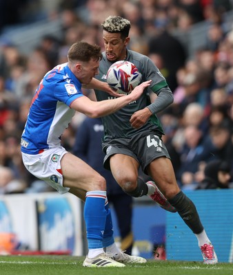 150325 - Blackburn Rovers v Cardiff City - Sky Bet Championship - Callum Robinson of Cardiff and Hayden Carter of Blackburn