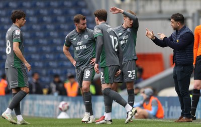 150325 - Blackburn Rovers v Cardiff City - Sky Bet Championship - Manager Omer Riza of Cardiff gives a talk to team in a break in play