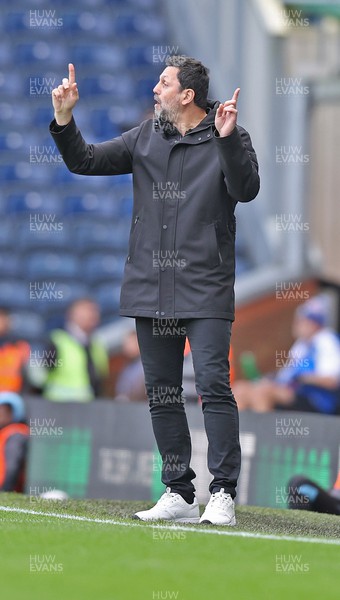 211023 - Blackburn Rovers v Cardiff City - Sky Bet Championship - Manager Erol Bulut of Cardiff seems to direct the team to 2 different directions