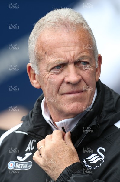 050519 - Blackburn Rovers v Swansea City, Sky Bet Championship - Swansea City legend Alan Curtis at the start of his final match on the Swansea City team staff