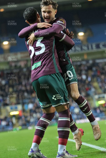 300925 - Blackburn Rovers v Swansea City - Sky Bet Championship - Liam Cullen of Swansea cele on his goal in the 2nd half…cele with Adam Idah of Swansea