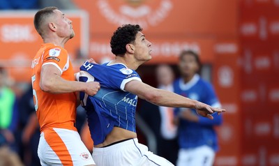 081125 - Blackpool v Cardiff City - Sky Bet League 1 - Yousef Saleh of Cardiff and Fraser Horsfall of Blackpool