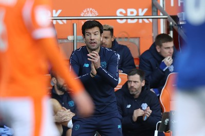 081125 - Blackpool v Cardiff City - Sky Bet League 1 - Manager Brian Barry-Murphy of Cardiff shows agitation 