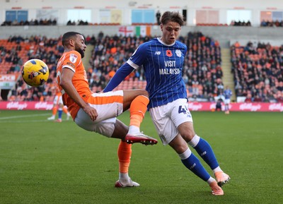 081125 - Blackpool v Cardiff City - Sky Bet League 1 - Cian Ashford of Cardiff and CJ Hamilton of Blackpool