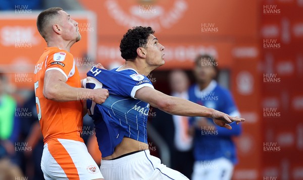 081125 - Blackpool v Cardiff City - Sky Bet League 1 - Yousef Saleh of Cardiff and Fraser Horsfall of Blackpool