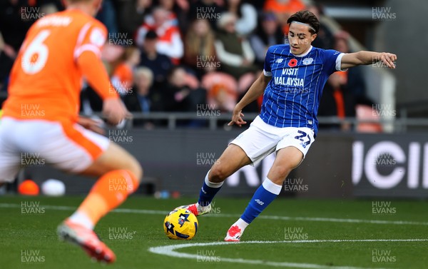 081125 - Blackpool v Cardiff City - Sky Bet League 1 - Joel Colwill of Cardiff