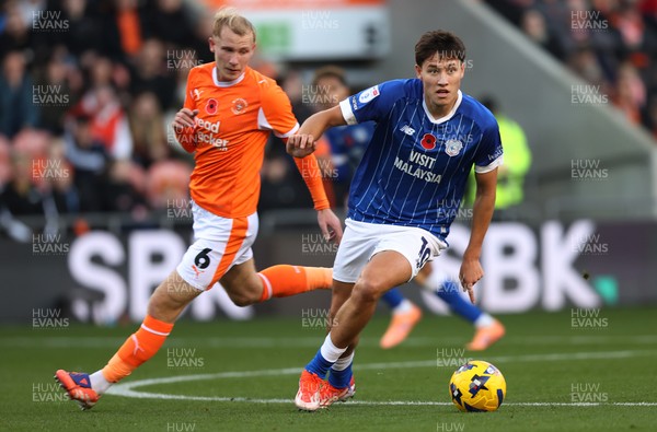 081125 - Blackpool v Cardiff City - Sky Bet League 1 - Rubin Colwill of Cardiff and Jordan Brown of Blackpool