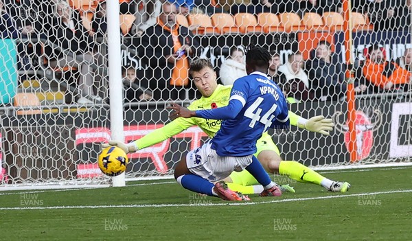 081125 - Blackpool v Cardiff City - Sky Bet League 1 - Goalkeeper Bailey Peacock-Farrell of Blackpool saves on the line from Ronan Kpakio of Cardiff