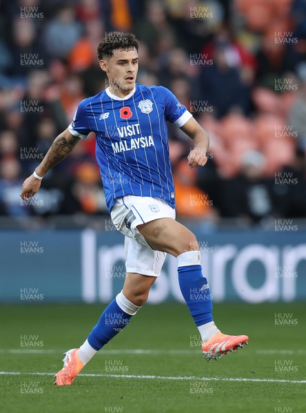 081125 - Blackpool v Cardiff City - Sky Bet League 1 - Alex Robertson of Cardiff