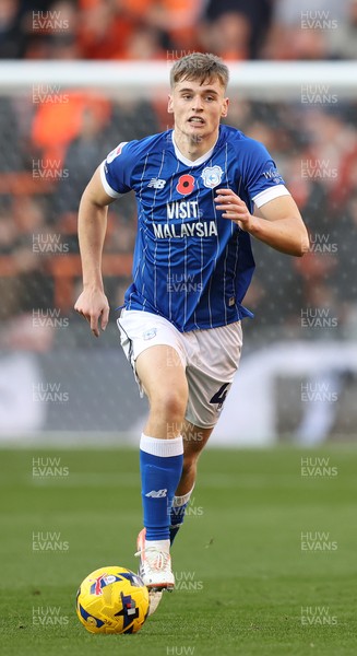 081125 - Blackpool v Cardiff City - Sky Bet League 1 - Dylan Lawlor of Cardiff