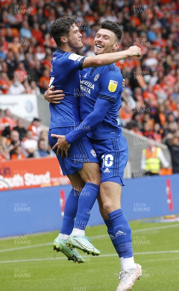 140821 - Blackpool v Cardiff City - Sky Bet Championship Kieffer Moore of Cardiff celebrates scoring the 2nd goal with Ryan Giles