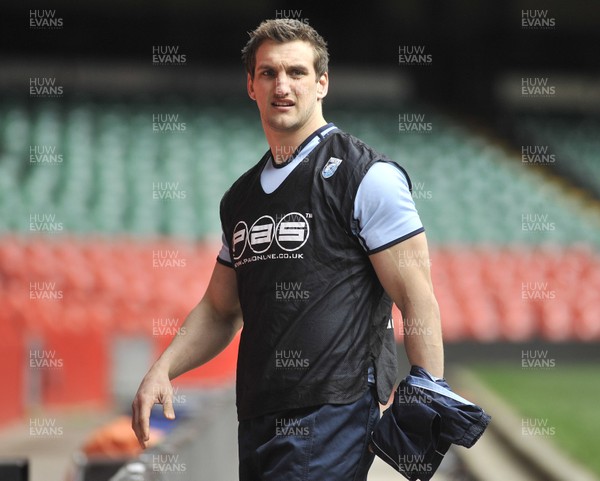 290313 - Blues Training - Captains Run -Sam Warburton pictured at the Blues captains run