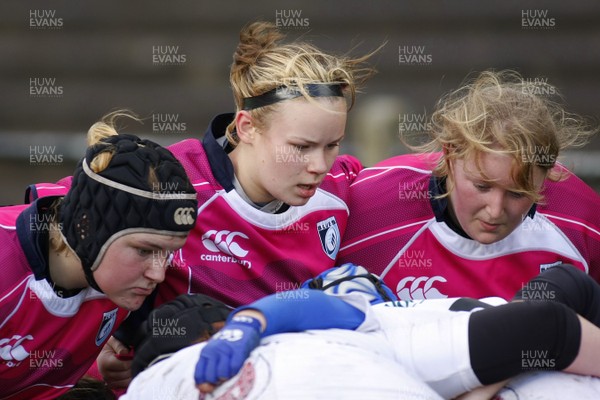 11.10.09 Cardiff Blues Girls U18's v Ospreys Girls U18's - Regional championships - Blues' front row(L-R) Lily Snape. Sophie Thomas. Beth Thomas. 