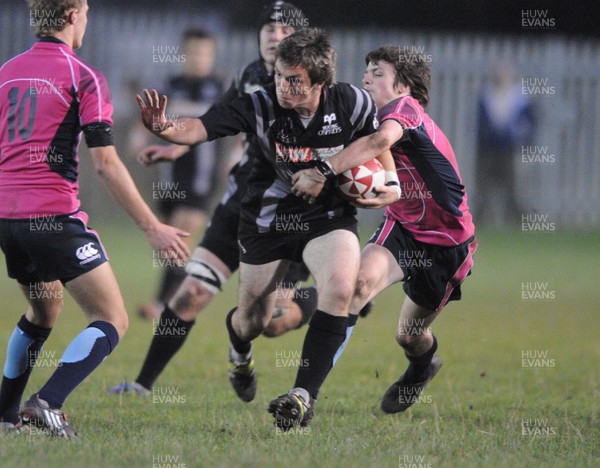 17.09.08 - Reebok age grade Championship  Blues North u16 v Ospreys u16 Ospreys' Alex Evans tries to get through 